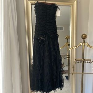 Vintage Jessica McClintock lace strapless prom dress.